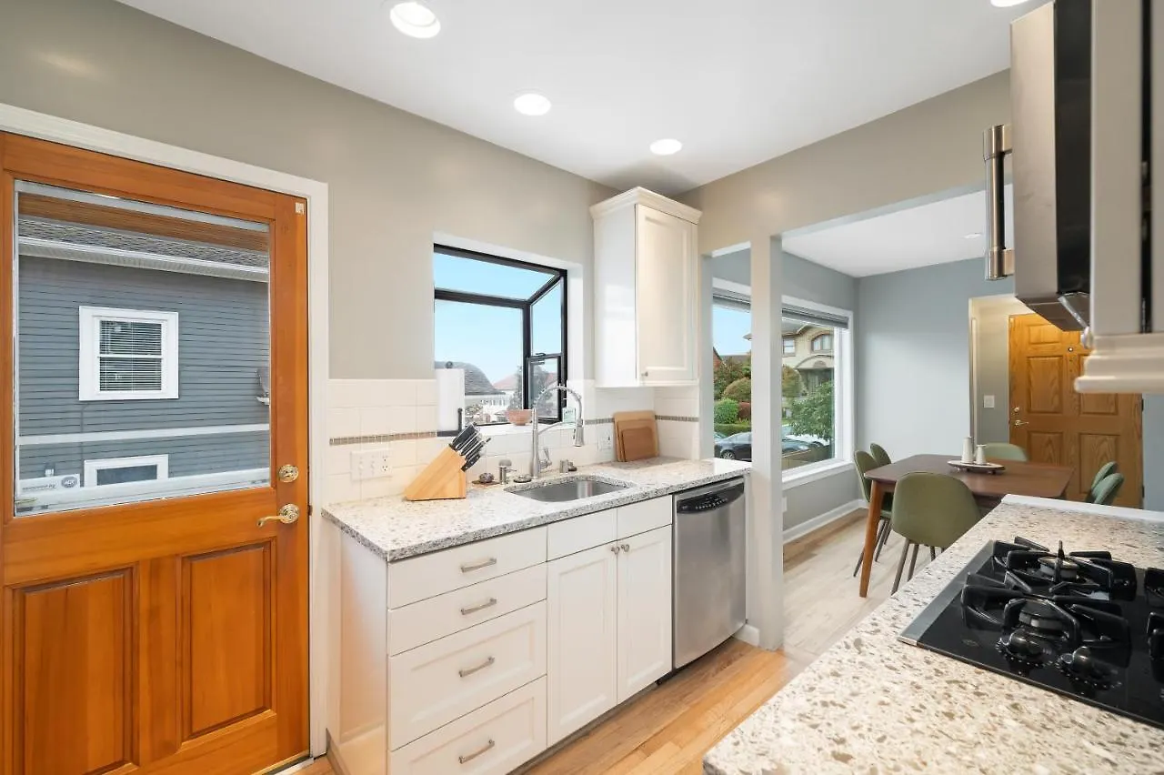 Lovely Magnolia Home Holiday home Seattle